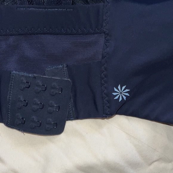Large Athleta sports bra top - Picture 5 of 5